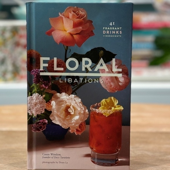 Cocktails & Libations Book Bundle, Set of 4 Collectible Recipe Books - Picture 2 of 16